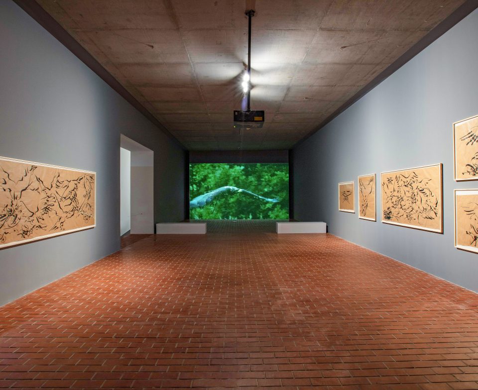 Vue de l'exposition Toi qui chemines il n'y a pas de chemin, 2019 - Red Brick Art Museum, Pékin