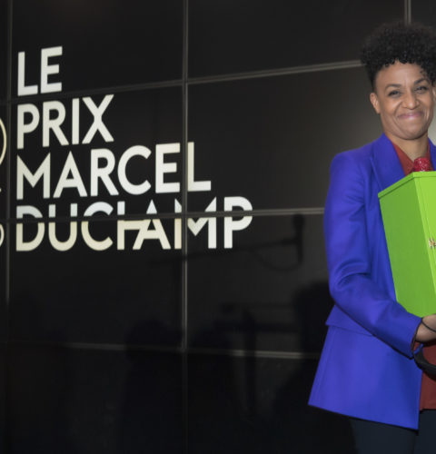 La lauréate du 20 éme prix Marcel Duchamp Kapwani Kiwanga.