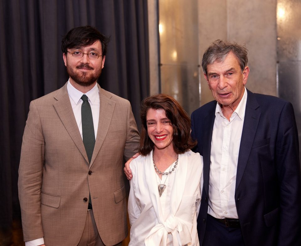 Gaëtan Bruel, Directeur de la Villa Albertine; Lili Reynaud Dewar, Lauréate du Prix Marcel Duchamp 2021; Claude Bonnin, Président de l'Adiaf; Villa Albertine, New-York, 19 mai 2022 © Argenis Apolinario