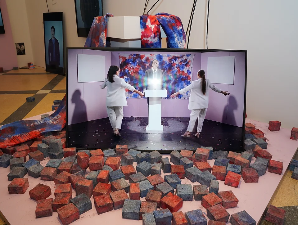 Yao Qingmei, The tetrachromatic dream of the dichromates, 2018