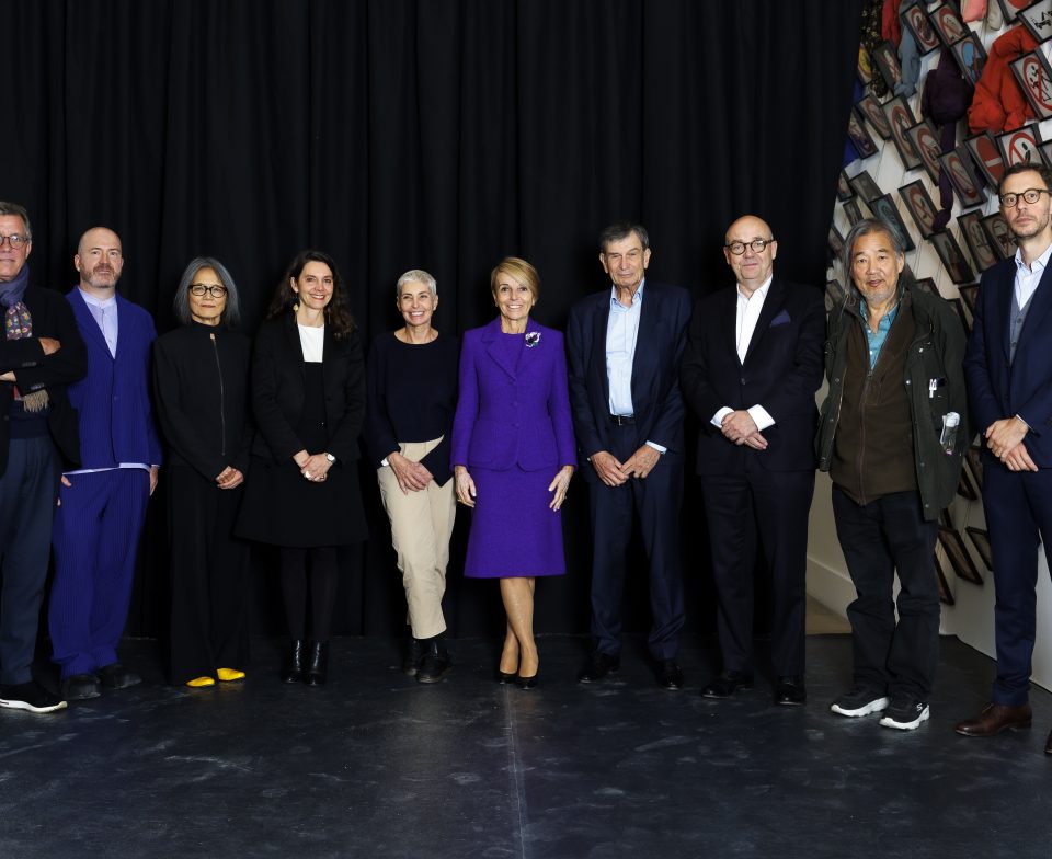 Le Jury du Prix Marcel Duchamp 2025 © Luc Castel  de gauche à droite : Laurent Dumas, Manuel Segade, Akemi Shiraha, Aurélie Voltz, Ann Veronica Janssens, Patrizia Sandretto Re Rebaudengo, Claude Bonnin, Fabrice Hergott, Yan Pei-Ming, Xavier Rey