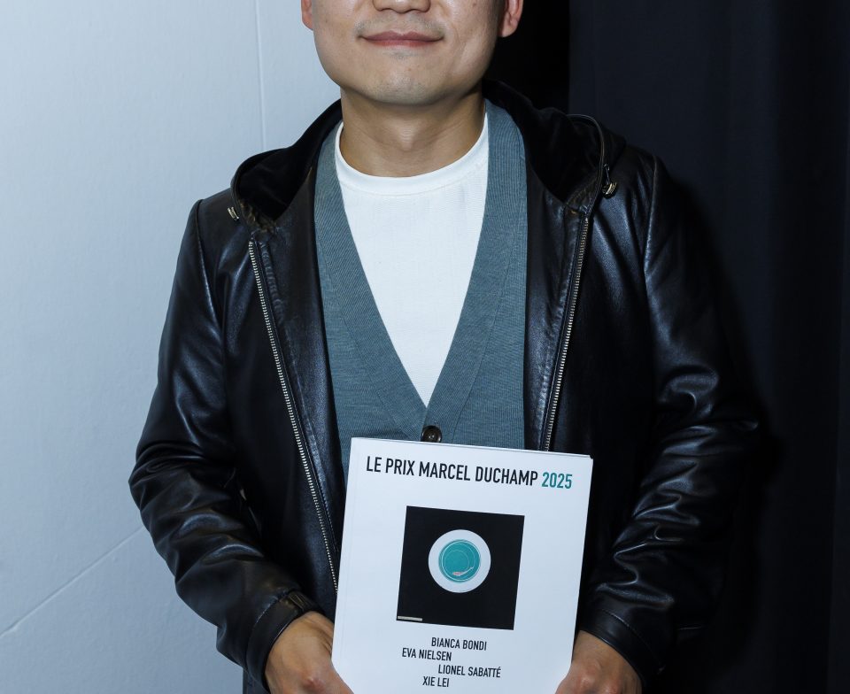 Xie Lei, Lauréat du Prix Marcel Duchamp 2025 © Luc Castel
